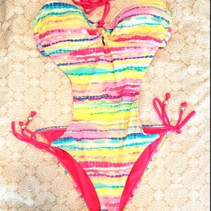 One Piece - Side Cut Out (Donated)